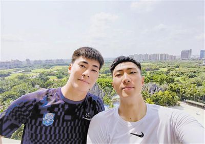 亚洲欧美精品专区极品